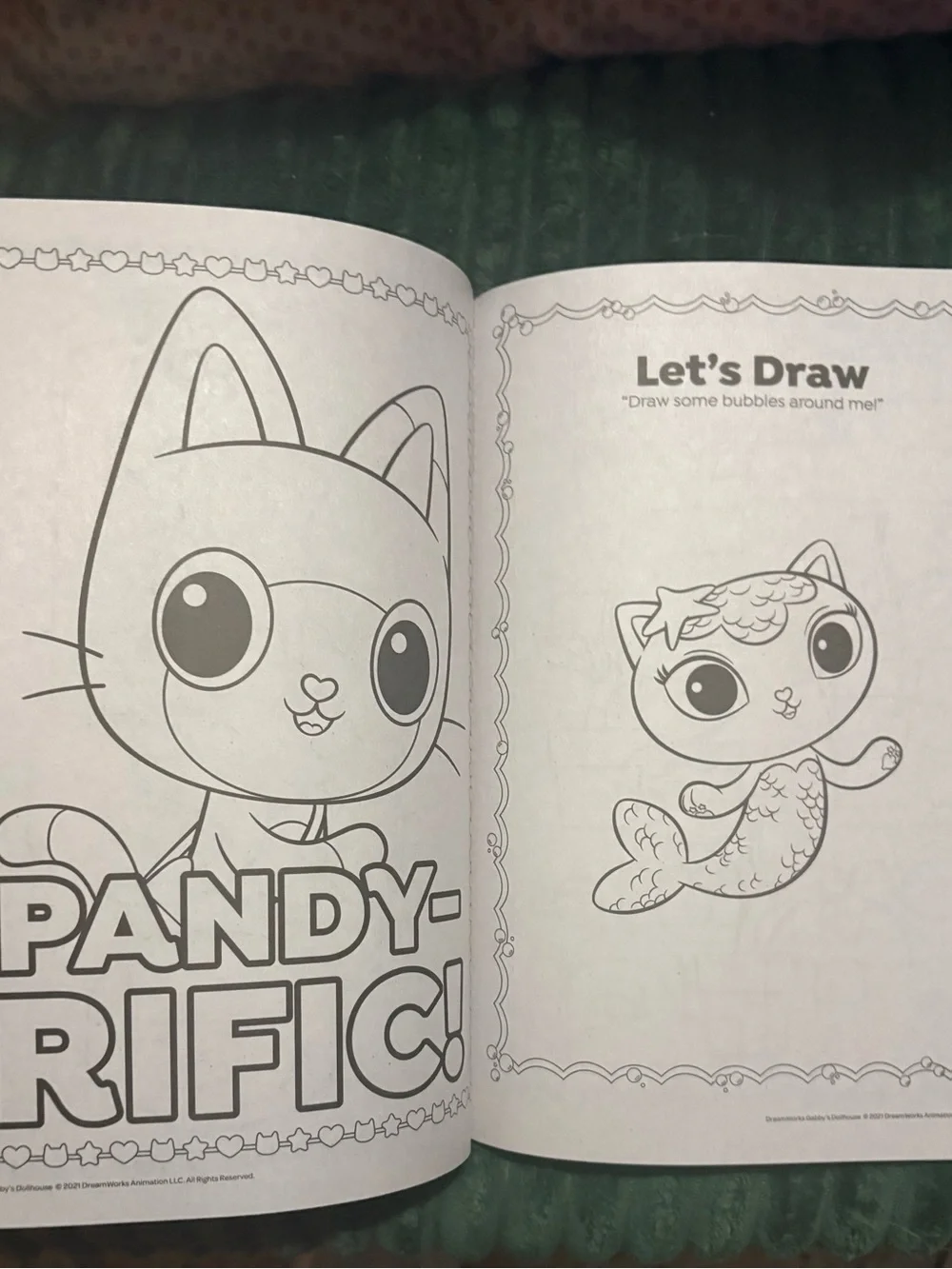 Gabbys Dollhouse Coloring Book & Crayons